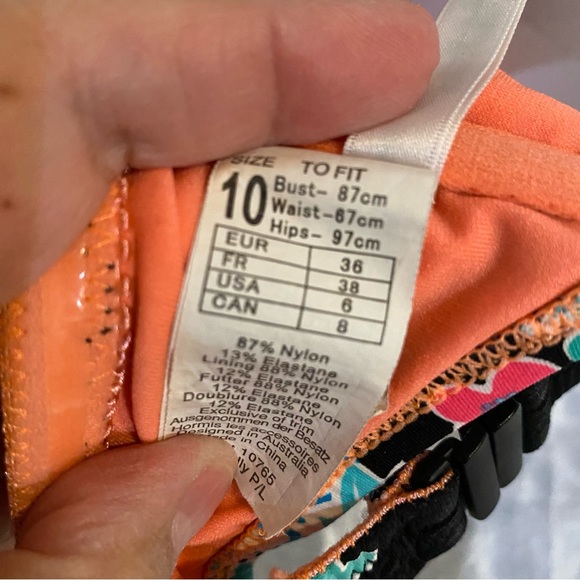 Seafolly Australia SZ 6 Bikini, GUC, underwire/slight padding top, non slip top - Picture 14 of 16